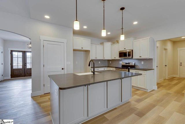 320 Jones Kelley Road, Travelers Rest, SC 29690