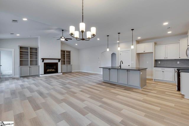 320 Jones Kelley Road, Travelers Rest, SC 29690