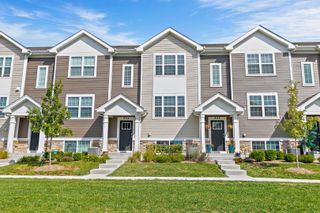 804 Briar Glen Court, Hampshire, IL 60140