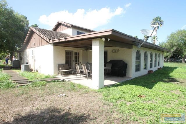 110 Morelos Ave., Rancho Viejo, TX 78575