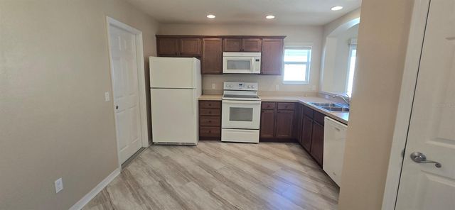 2577 LINDEWOOD STREET, The Villages, FL 32163