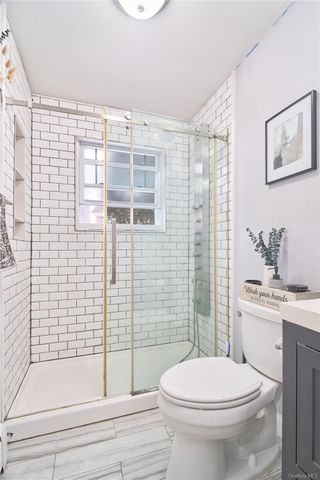 230 Fairharbor Drive 230, Patchogue, NY 11772