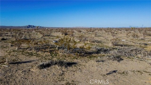 1 Auburn, Adelanto, CA 92301