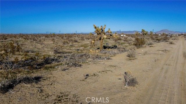 1 Auburn, Adelanto, CA 92301