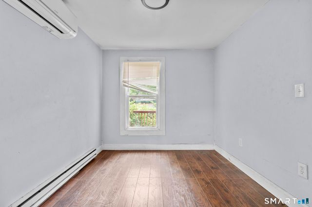 101 Meridian Street, Meriden, CT 06451