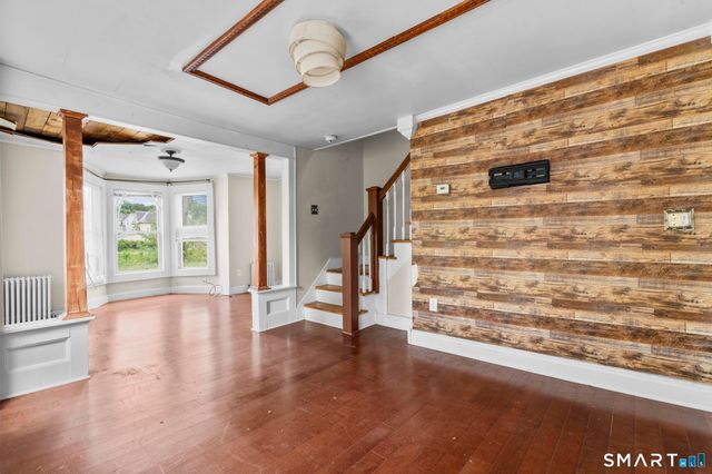 101 Meridian Street, Meriden, CT 06451