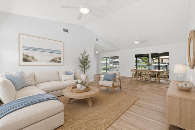 1218 SE 5TH AVENUE, Crystal River, FL 34429