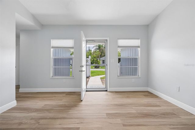 1218 SE 5TH AVENUE, Crystal River, FL 34429
