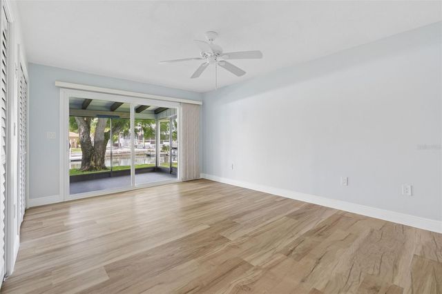 1218 SE 5TH AVENUE, Crystal River, FL 34429