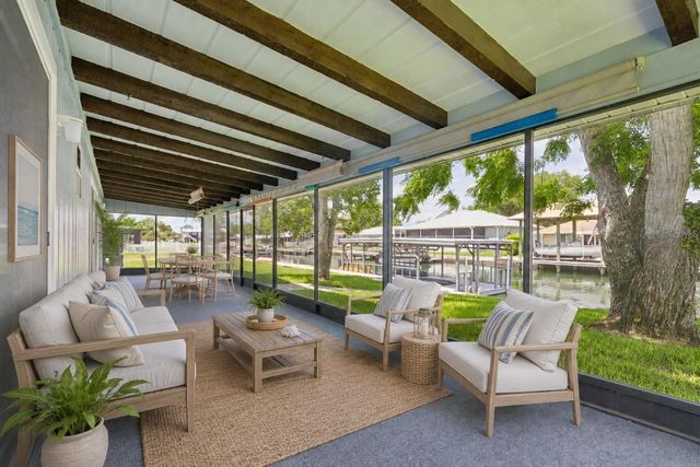 1218 SE 5TH AVENUE, Crystal River, FL 34429