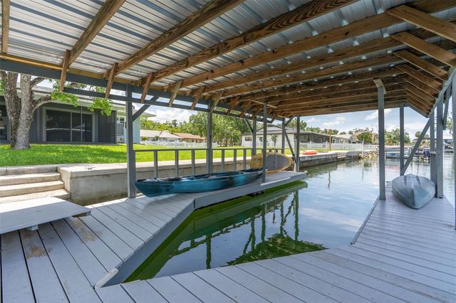 1218 SE 5TH AVENUE, Crystal River, FL 34429