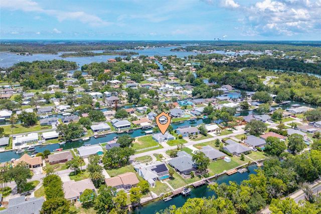 1218 SE 5TH AVENUE, Crystal River, FL 34429