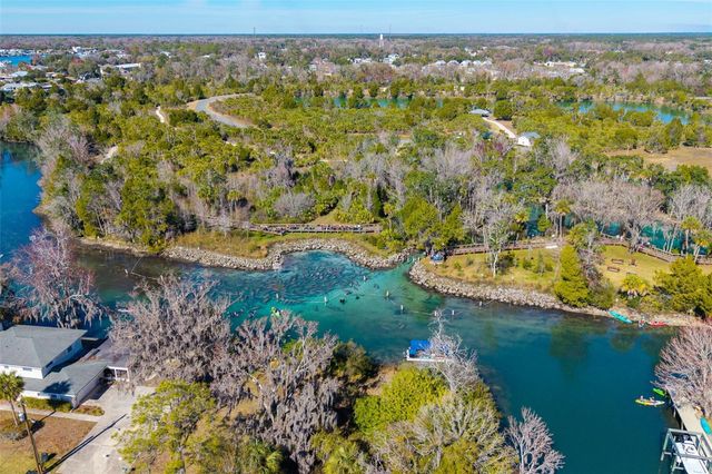 1218 SE 5TH AVENUE, Crystal River, FL 34429