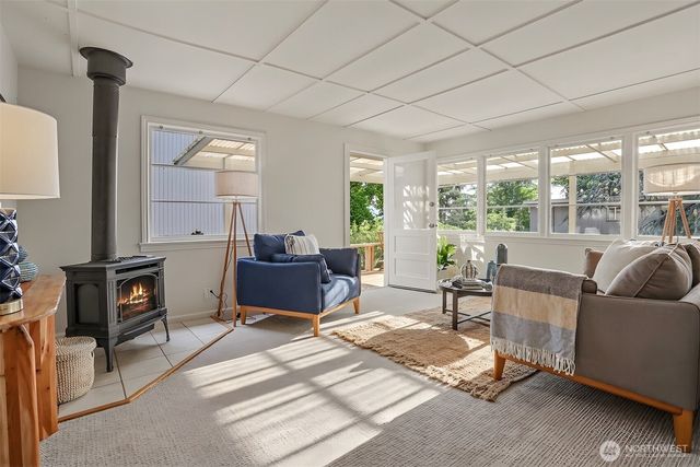 8011 SE 57th Street, Mercer Island, WA 98040