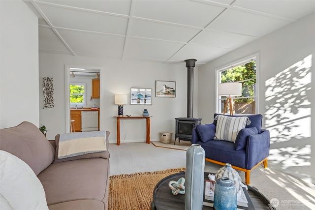 8011 SE 57th Street, Mercer Island, WA 98040
