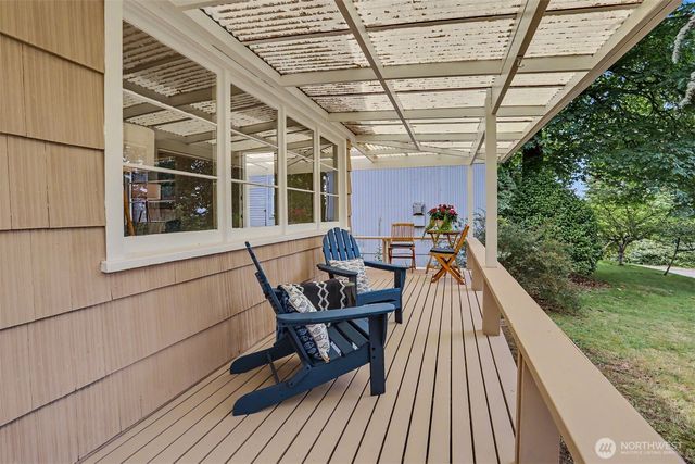 8011 SE 57th Street, Mercer Island, WA 98040