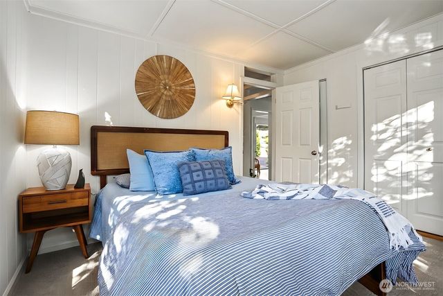 8011 SE 57th Street, Mercer Island, WA 98040