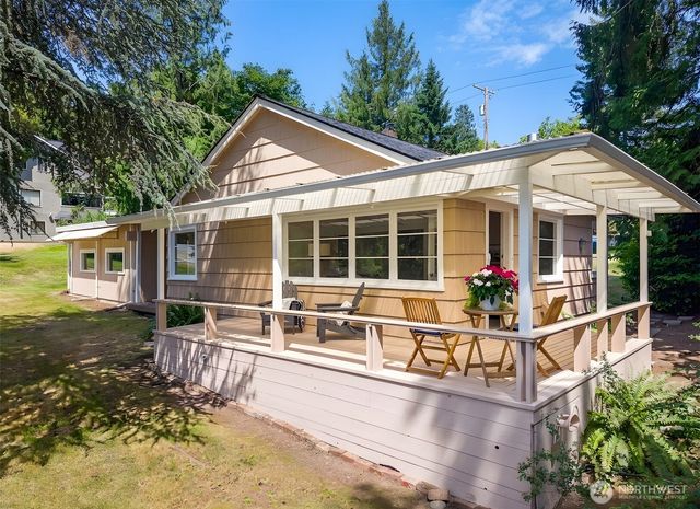 8011 SE 57th Street, Mercer Island, WA 98040