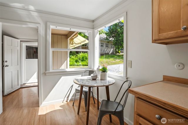 8011 SE 57th Street, Mercer Island, WA 98040