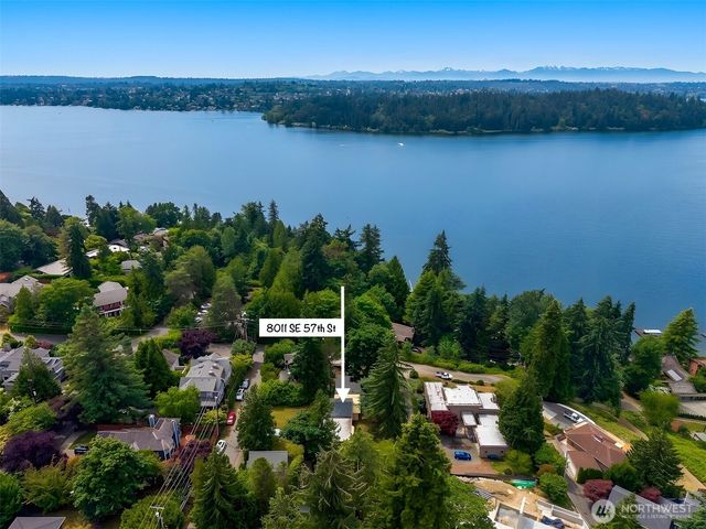 8011 SE 57th Street, Mercer Island, WA 98040