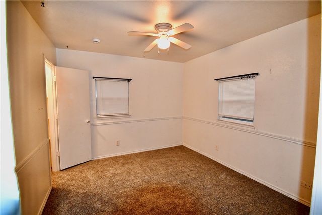 517 W Water Street, Weatherford, TX 76086