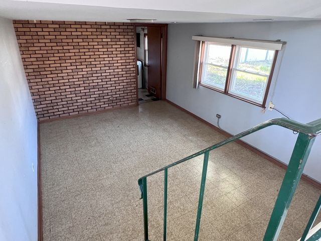 7824 W 80th Street, Bridgeview, IL 60455