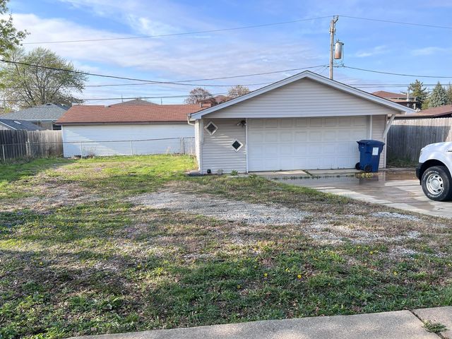 7824 W 80th Street, Bridgeview, IL 60455