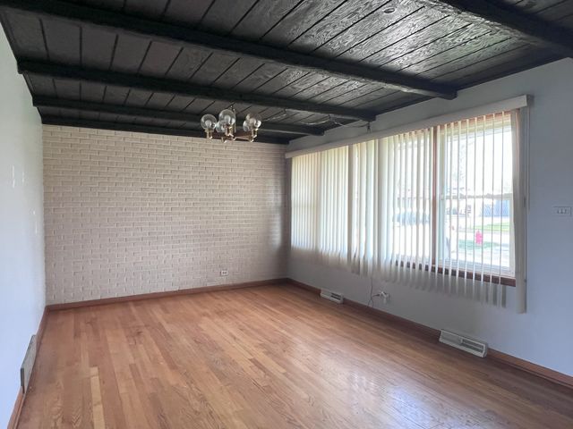 7824 W 80th Street, Bridgeview, IL 60455