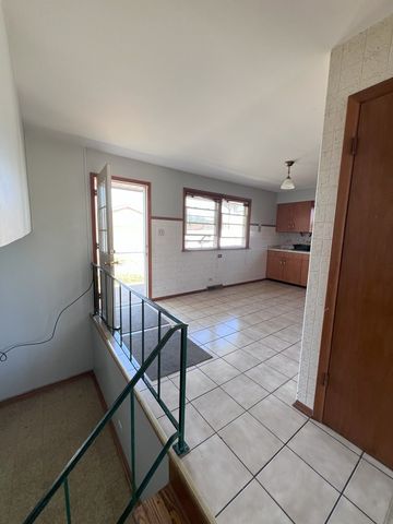 7824 W 80th Street, Bridgeview, IL 60455