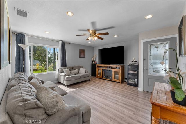 11019 Bluejay, Santa Fe Springs, CA 90670