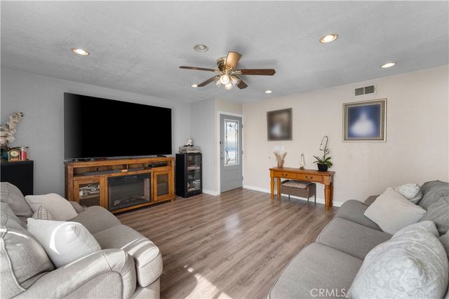 11019 Bluejay, Santa Fe Springs, CA 90670