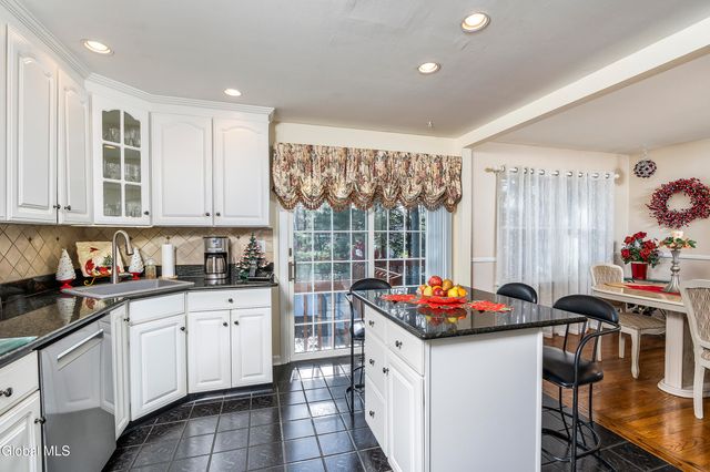 3016 Williamsburg Drive, Guilderland, NY 12303