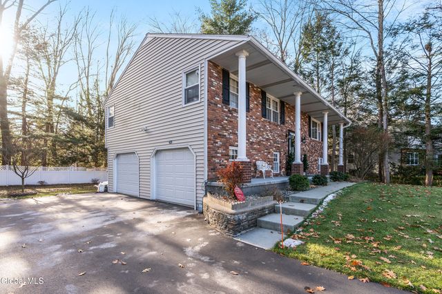 3016 Williamsburg Drive, Guilderland, NY 12303