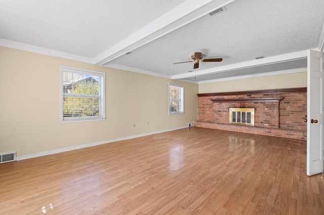 7038 HUNTCLIFF CV, Germantown, TN 38138