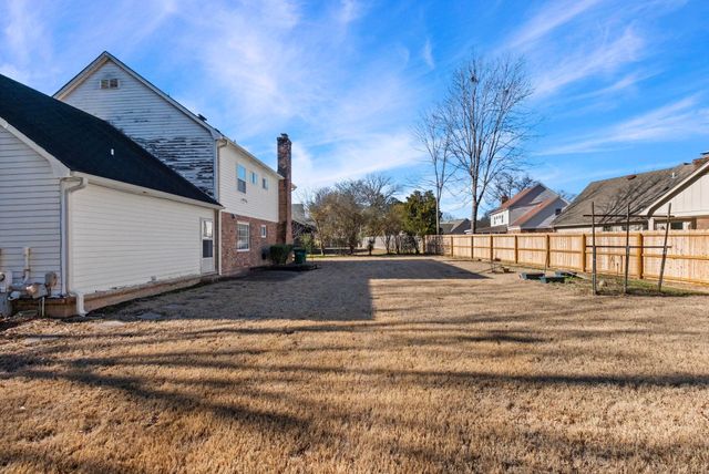 7038 HUNTCLIFF CV, Germantown, TN 38138