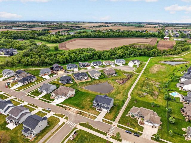 2260 Lonnie Lane, Sun Prairie, WI 53590