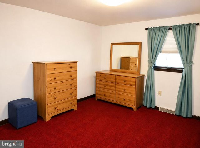922 MAY RD, Lititz, PA 17543