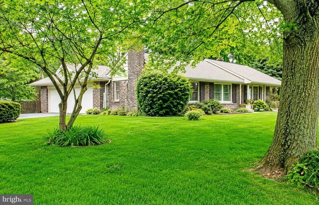 922 MAY RD, Lititz, PA 17543