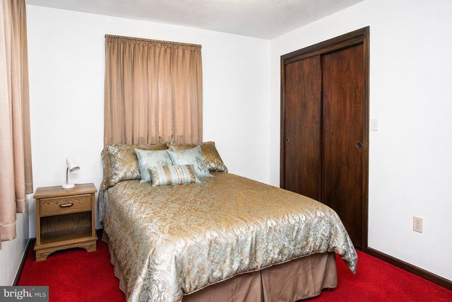 922 MAY RD, Lititz, PA 17543