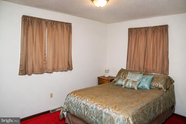 922 MAY RD, Lititz, PA 17543