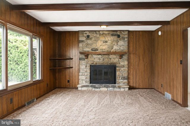 922 MAY RD, Lititz, PA 17543
