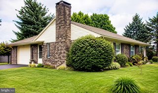 922 MAY RD, Lititz, PA 17543