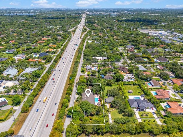 7990 SW 76th Ave, Miami, FL 33143