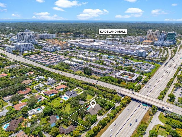 7990 SW 76th Ave, Miami, FL 33143