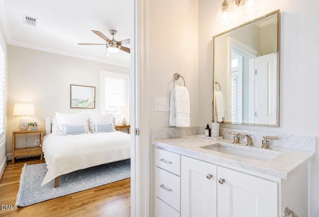 607 Smedes Place B, Raleigh, NC 27605