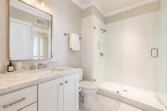 607 Smedes Place B, Raleigh, NC 27605