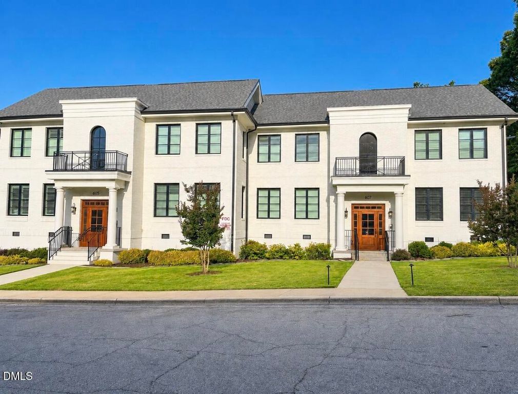 607 Smedes Place B, Raleigh, NC 27605