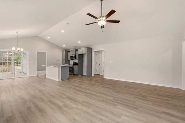 55 Bennington Ct, Georgetown, SC 29440