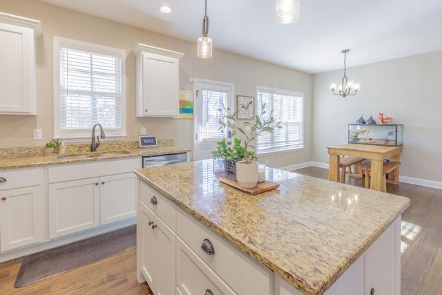 1814 Oakvale Drive, Chattanooga, TN 37421