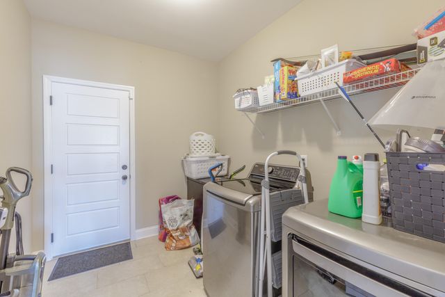 1814 Oakvale Drive, Chattanooga, TN 37421